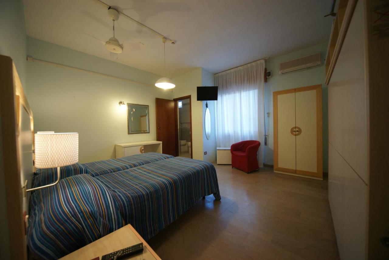 Hotel Liberty Viareggio Extérieur photo