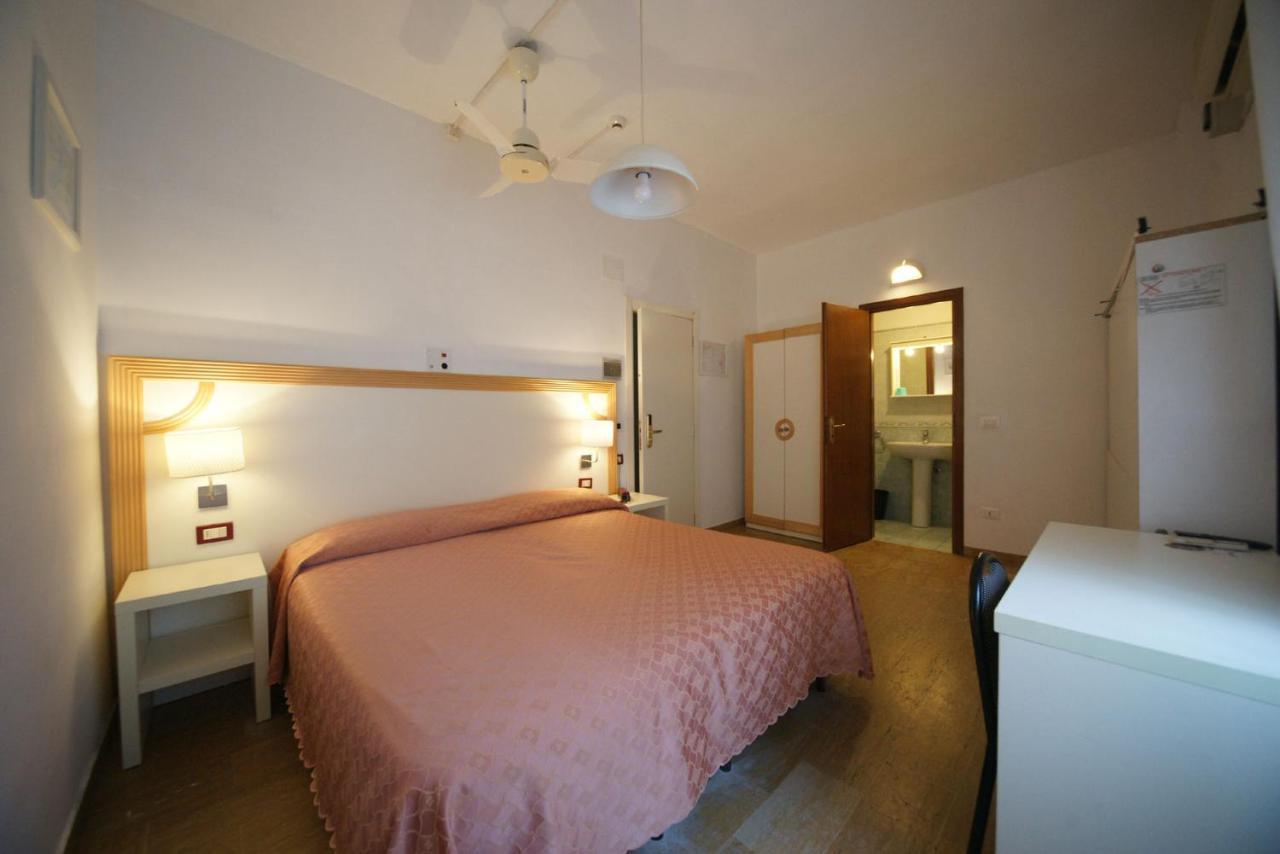Hotel Liberty Viareggio Extérieur photo