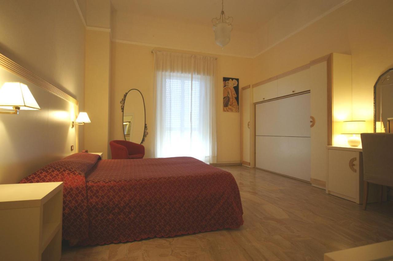 Hotel Liberty Viareggio Extérieur photo