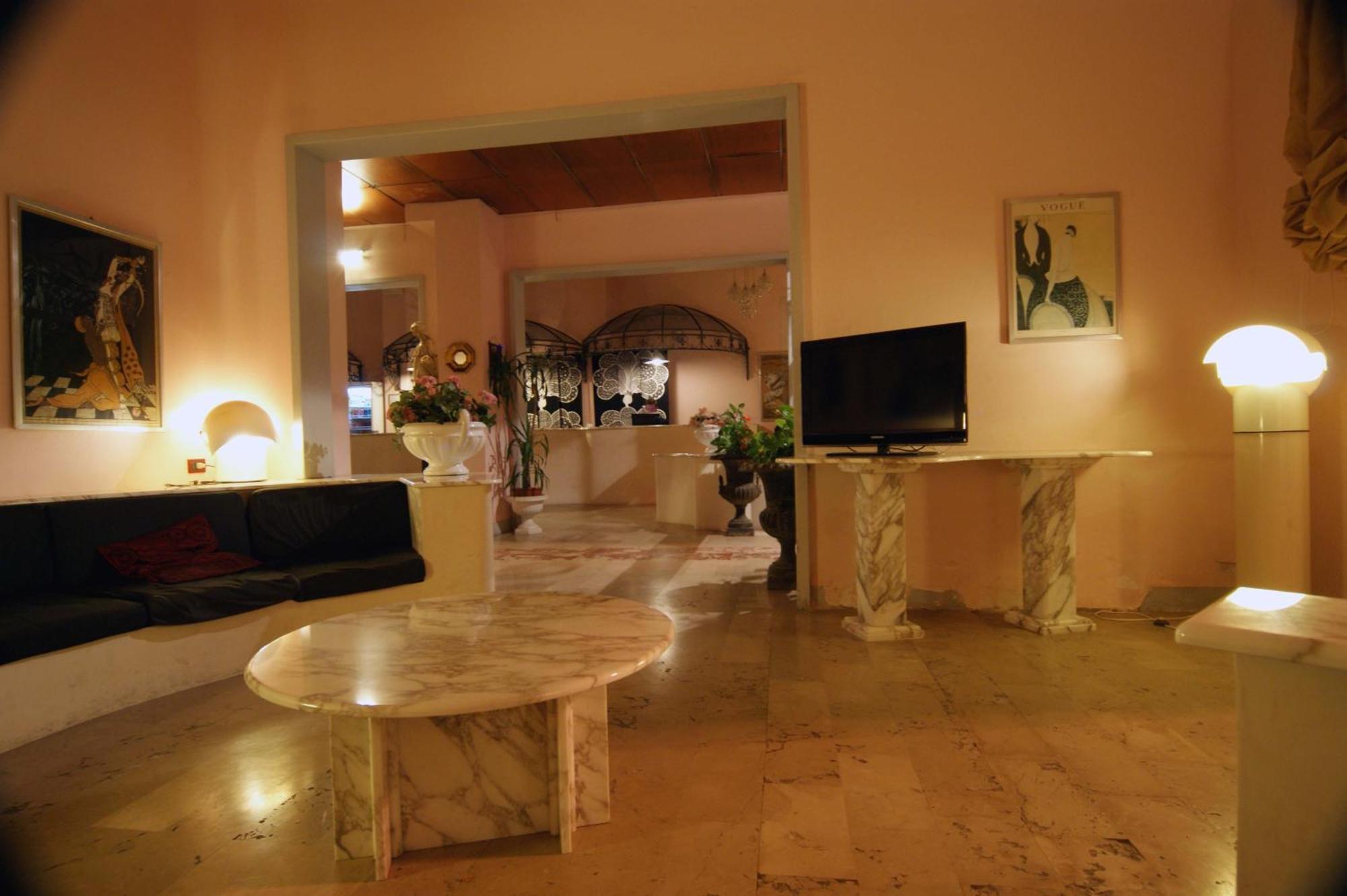 Hotel Liberty Viareggio Extérieur photo